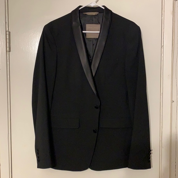 Blazer - Picture 1 of 4